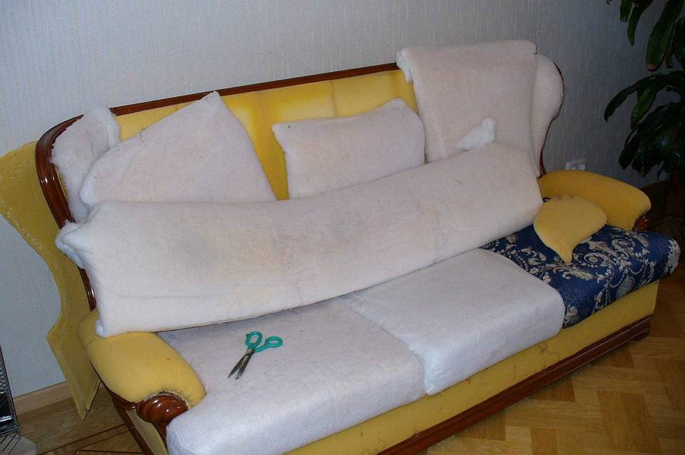 Как перетянуть диван своими руками: пошаговая инструкция
